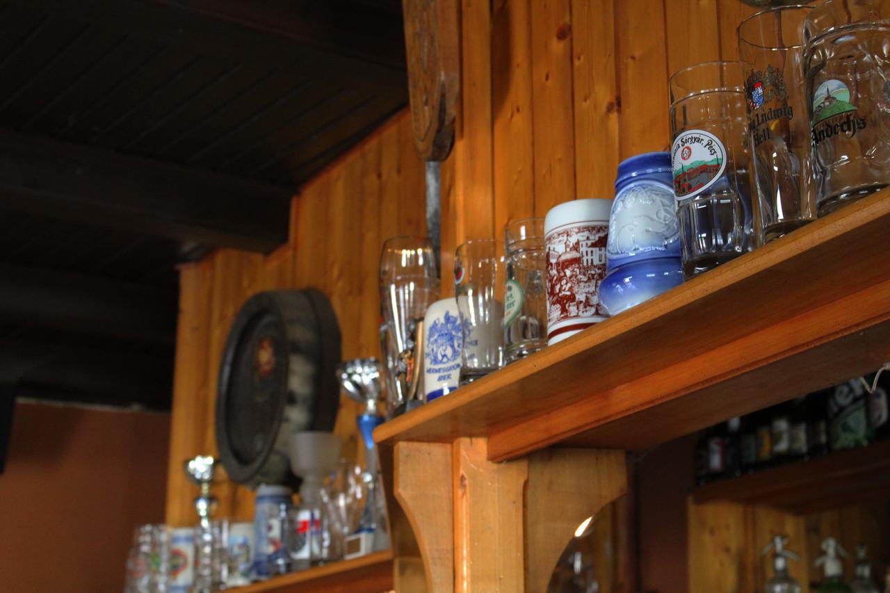 Bed and Breakfast Gilde étterem és panzió Pilisvörösvár Esterno foto